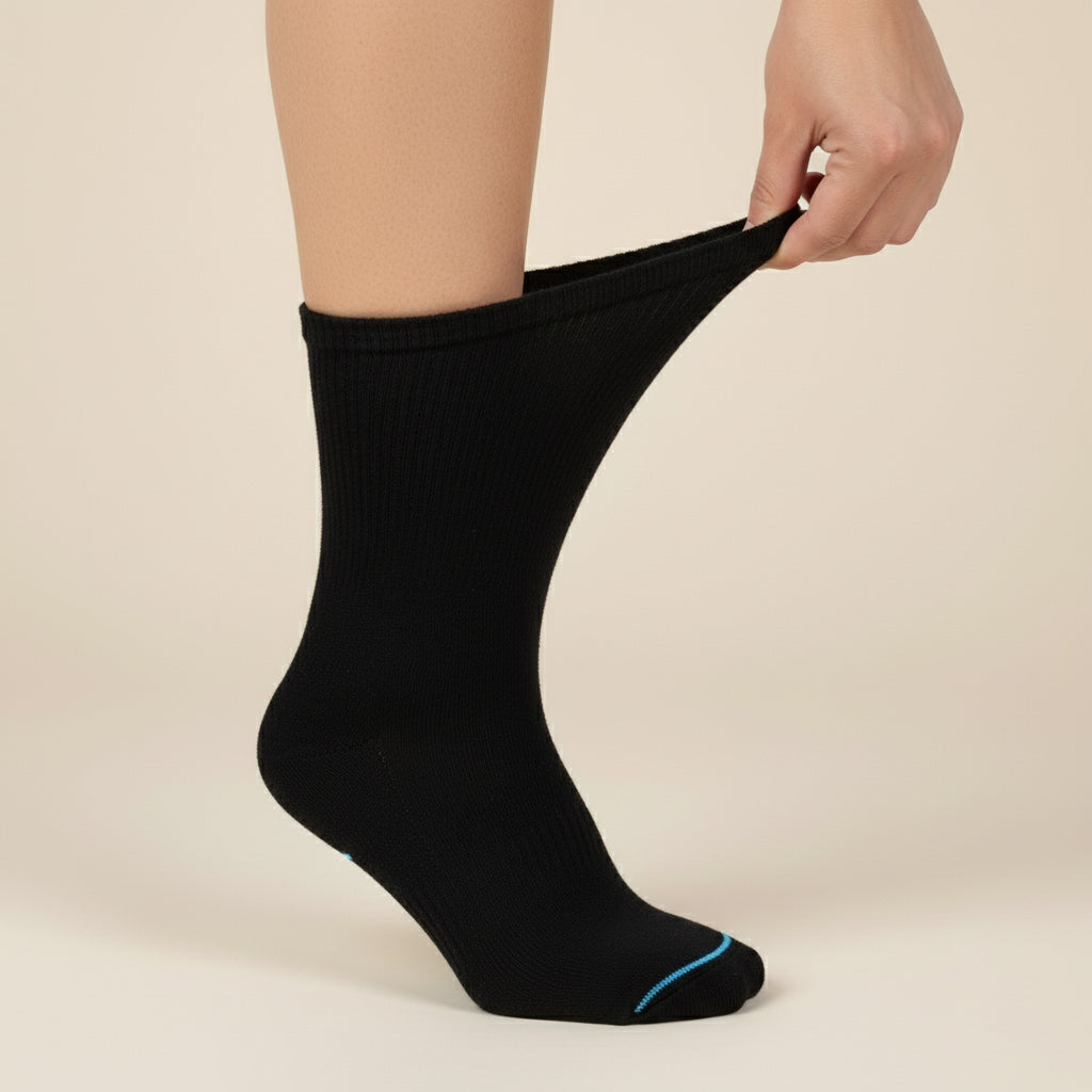 Diabetic Quarter socks for men and women — Soft stretch for sensitive feet — Black - Alpine Collection